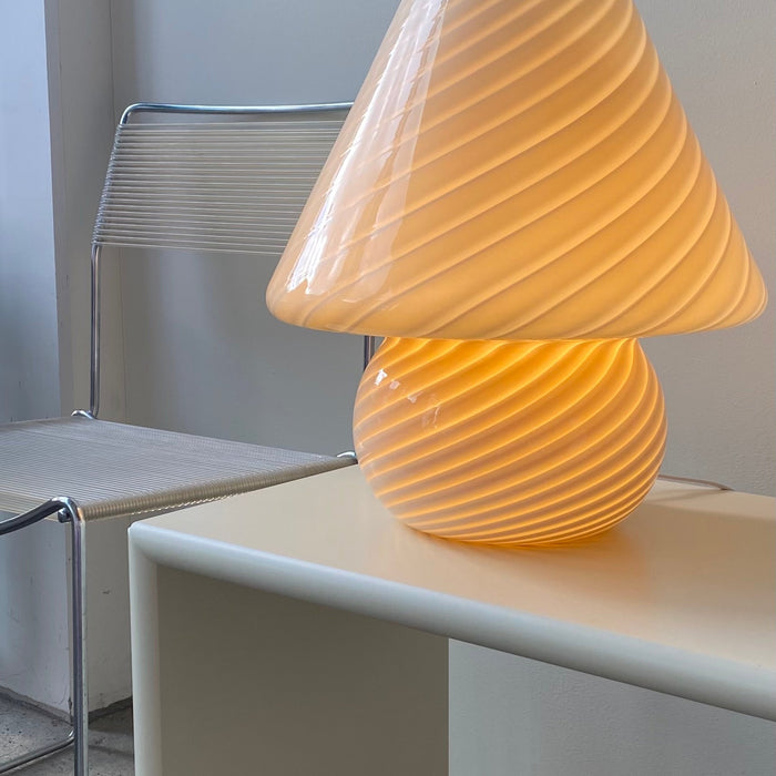 Giv en unik Murano lampe i gave til en helt særlig lejlighed