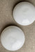 Sæt á 2 stk vintage Murano plafond loftlamper / væglamper. Mundblæst hvid opal glas med swirl. E27 fatninger. Håndlavet i Italien, 1970erne. Begge med originale labels.<br>D:38 cm⁠⁠ H:14 cm