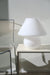 Vintage stor Murano hvid mushroom bordlampe med swirl mønster. Mundblæst i ét stykke glas. Giver et virkelig fint lys i de mørke aftener. Håndlavet i Italien, 1970erne, og kommer med ny hvid ledning. H:36 cm D:34 cm