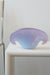 Vintage Murano muslingeskål i en smuk lilla nuance. Mundblæst i glas. Skålen har to baser og kan derfor både stå ret op eller hvile på siden. Håndlavet i Italien, 1960/70erne. L: 19,5 cm B: 9,5 cm H: 10 cm ⁠