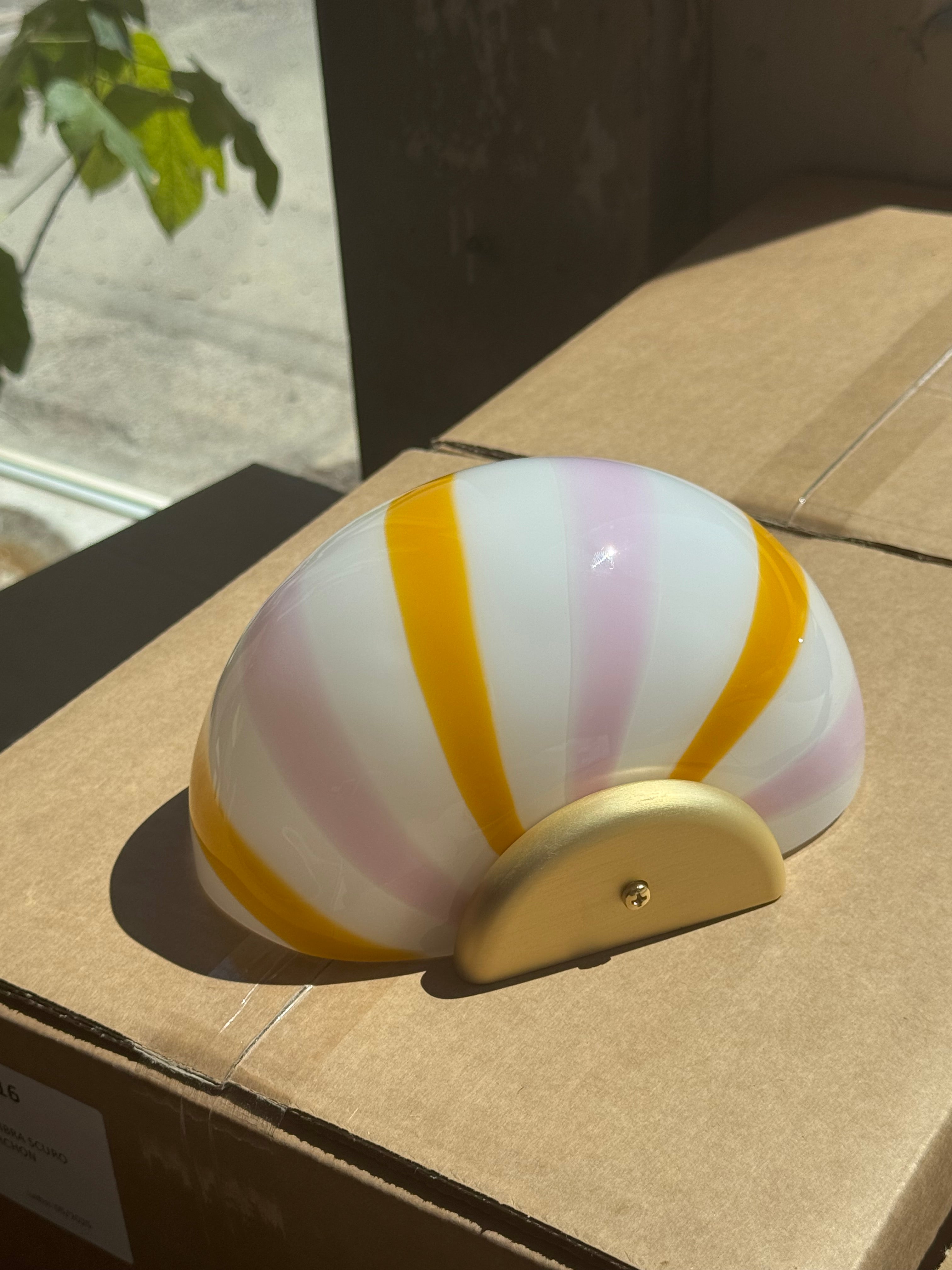 Murano Candy væglampe lyserøde/gule striber 21x15cm