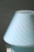 Vintage stor Murano mushroom bordlampe i lyseblå glas med swirl mønster. Mundblæst i ét stykke. Håndlavet i Italien, 1970erne, og kommer med ny hvid ledning.'