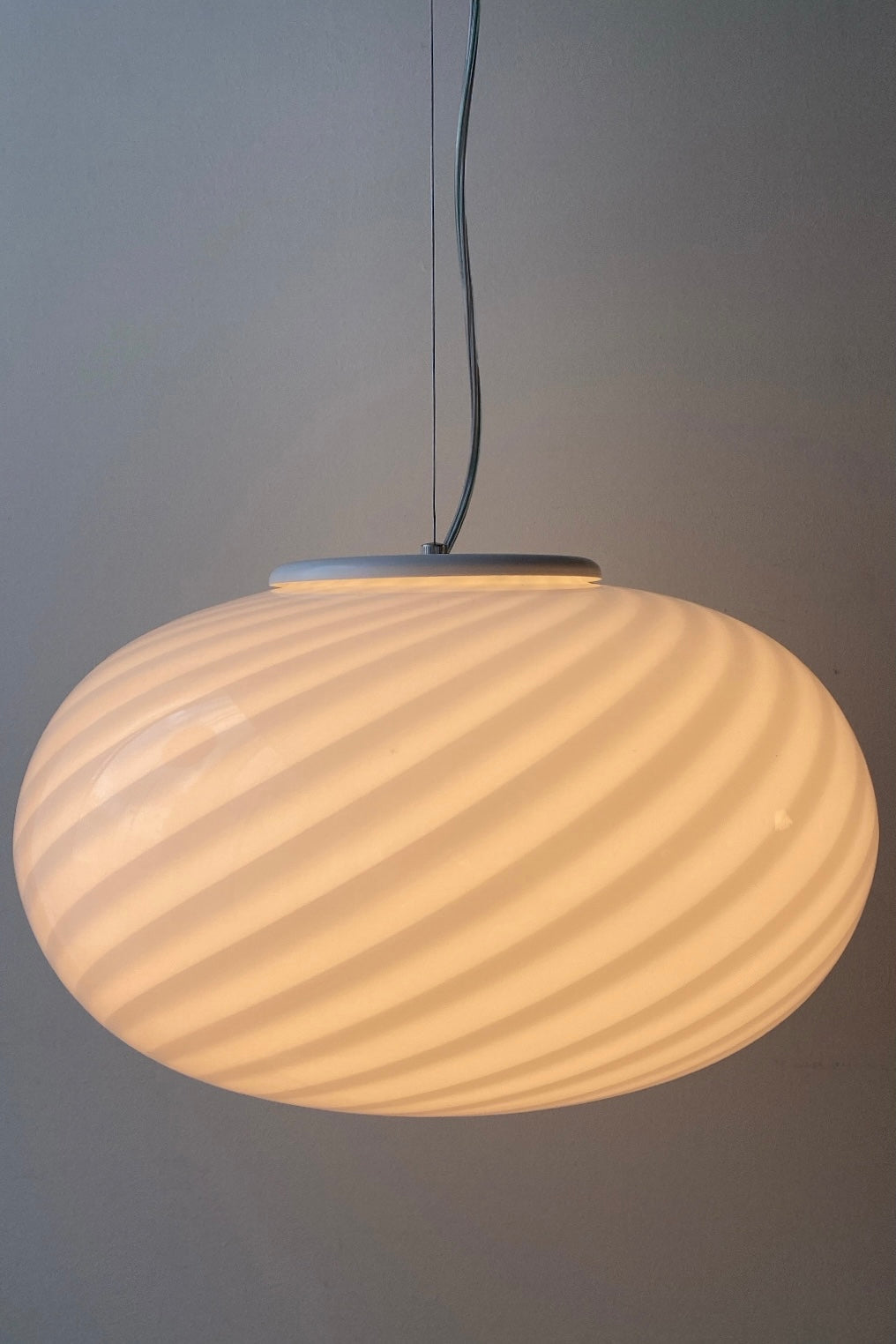 Vintage Murano classic white swirl pendant ceiling lamp D: 40 cm