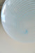 Stor vintage Murano Vetri loftlampe i lyseblåt glas. Glasset er mundblæst i rund form med et smukt swirl mønster. Håndlavet i Italien, 1970erne. D:40 cm 