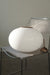 Vintage Murano VeLuce pendel loftlampe i oval form. Mundblæst i hvid glas med mønster af bobler. Håndlavet I Italien, 1970erne, og kommer med original ophæng i messing. D:40 cm
