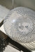 Ekstra stor vintage Murano filigrana plafond loftlampe i transparent glas med et fantastisk swirl mønster. Mundblæst glas monteret på hvid metal bund. Håndlavet i Italien, 1970erne. D:45 cm H:23 cm murano ceiling lamp flat