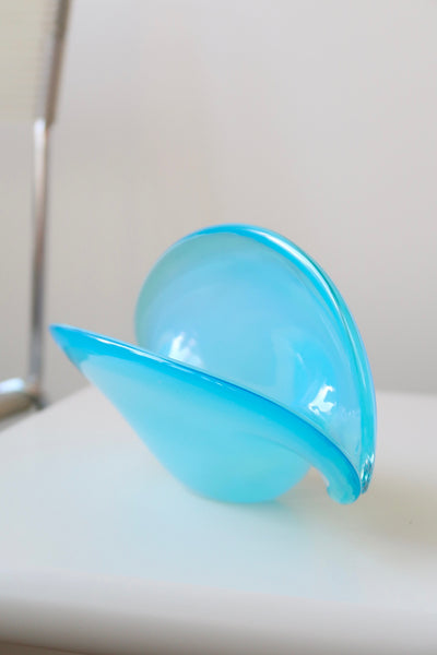 Vintage Murano mouth-blown turquoise blue mussel bowl L: 19 cm