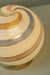 Vintage Murano multifarvet filigrana bordlampe med swirl mønster. Lampen har swirl blå, grøn, gul og pink samt rosa guld swirl. Så fin og sjælden set. Lampen har den perfekte størrelse til en vindueskarm, natbord eller på en kommode. Håndlavet i Italien, 1970erne, og kommer med ny hvid ledning. 