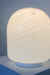 Vintage Murano Vetri bordlampe i mundblæst hvid glas med swirl og original label. Perfekt størrelse til et sengebord eller i en vindueskarm. H:23 cm D:18 cm⁠⁠⁠