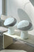Meget stor vintage Murano mushroom bordlampe. Mundblæst i hvid glas med mørk swirl. Håndlavet i Italien, 1970erne, og kommer med ny hvid ledning. H:40 cm D:37 cm 