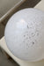 Vintage Murano bordlampe i en smuk rund udformning med messing bund. Har et fantastisk mønster i glasset og giver et behageligt lys. Håndlavet i Italien, 1960/70erne. H: 21 cm. 
