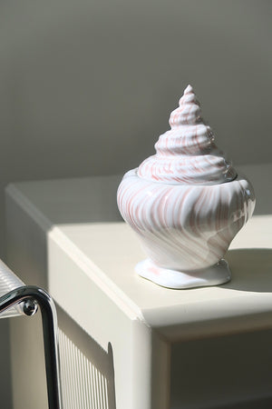 Arje Griegst for Royal Copenhagen Konkylie pink sugar bowl bonbonniere no. 14174