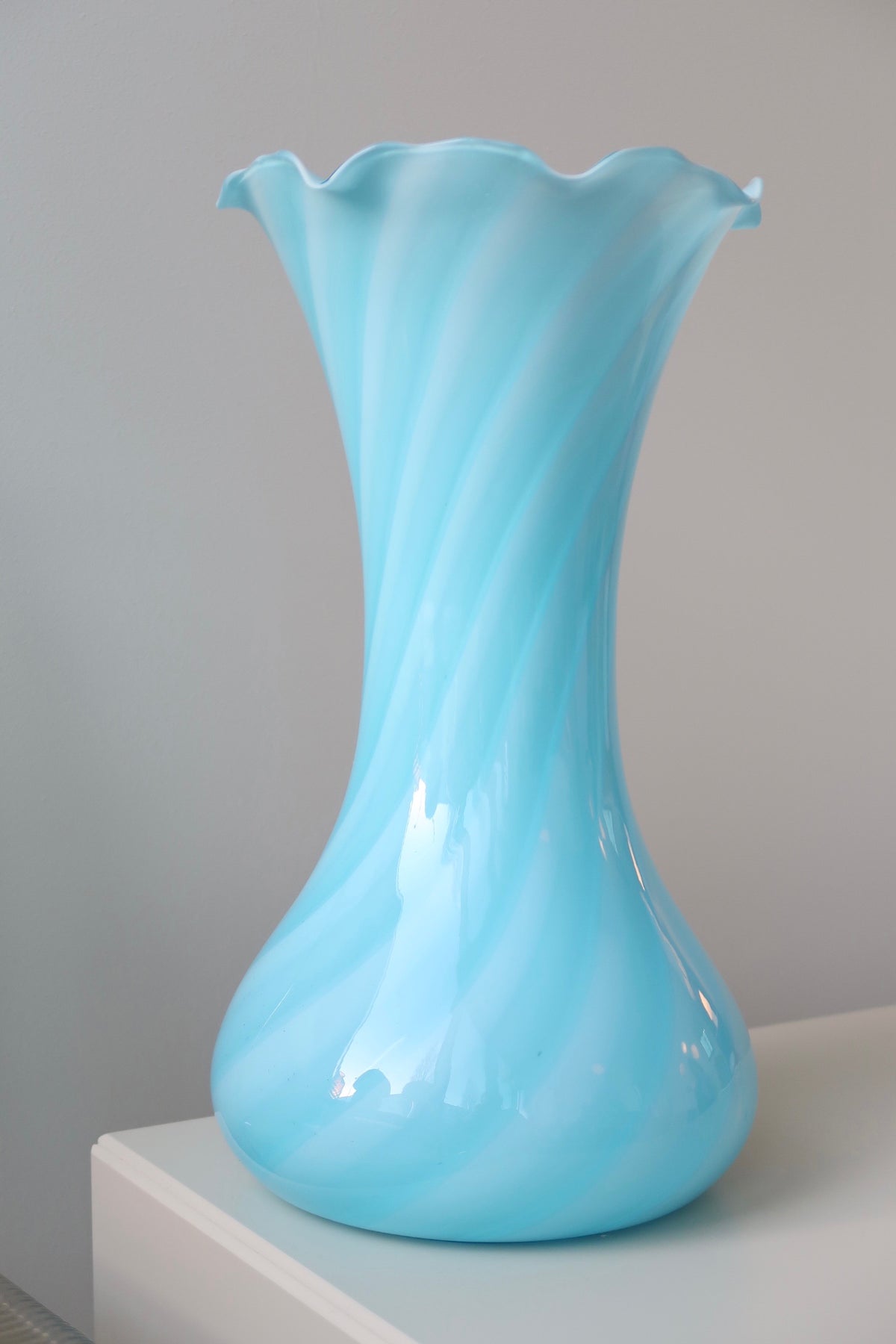 Vintage Large swirl design clear glass vase Europack Made In Italy
